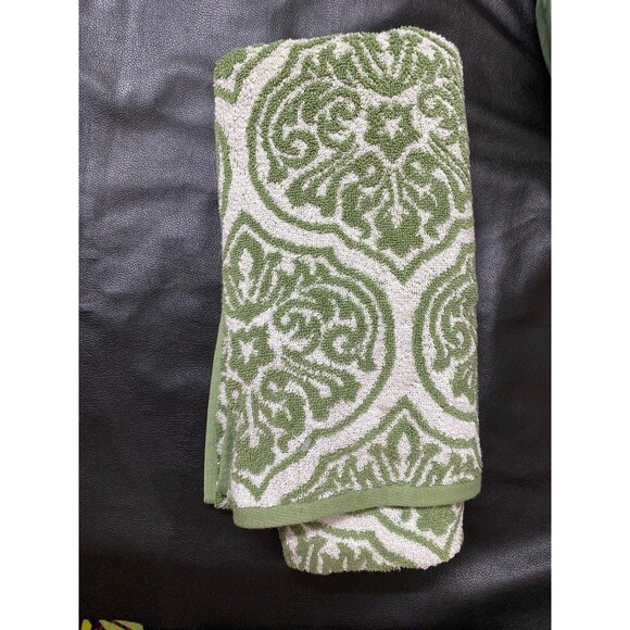 Luxurious Bath Towels – Soft Absorbent & Quick-Drying